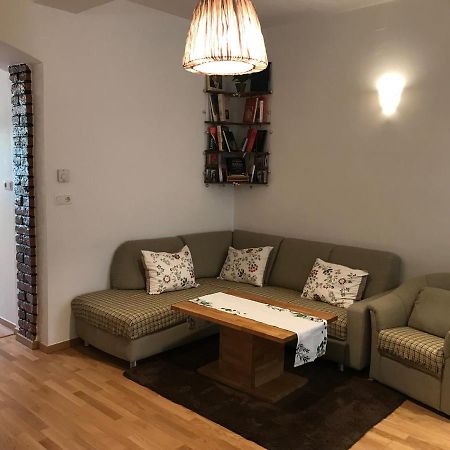 Nice Apartment Near Schoenbrunn And Downtown Відень Екстер'єр фото